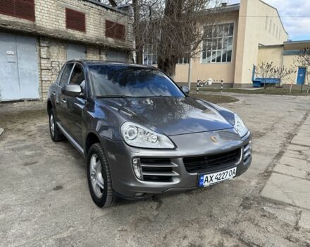 Серый Порше Каен, объемом двигателя 3.6 л и пробегом 177 тыс. км за 12500 $, фото 1 на Automoto.ua