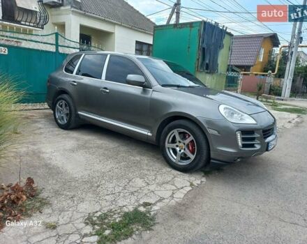 Сірий Порше Cayenne, об'ємом двигуна 3.6 л та пробігом 240 тис. км за 9200 $, фото 11 на Automoto.ua