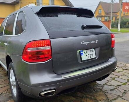 Сірий Порше Cayenne, об'ємом двигуна 4.8 л та пробігом 120 тис. км за 12000 $, фото 20 на Automoto.ua