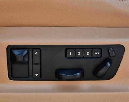 Сірий Порше Cayenne, об'ємом двигуна 4.8 л та пробігом 220 тис. км за 10200 $, фото 12 на Automoto.ua