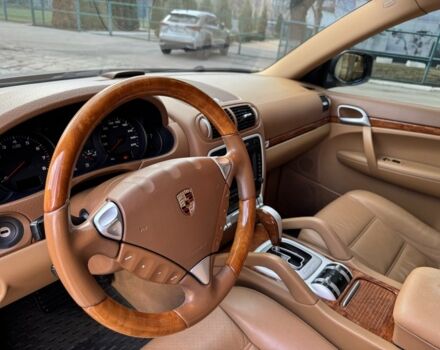 Серый Порше Каен, объемом двигателя 3.6 л и пробегом 177 тыс. км за 12500 $, фото 8 на Automoto.ua