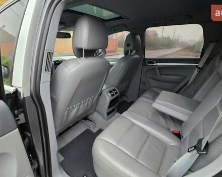 Сірий Порше Cayenne, об'ємом двигуна 4.8 л та пробігом 120 тис. км за 12000 $, фото 15 на Automoto.ua