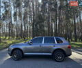 Сірий Порше Cayenne, об'ємом двигуна 2.97 л та пробігом 305 тис. км за 14500 $, фото 5 на Automoto.ua