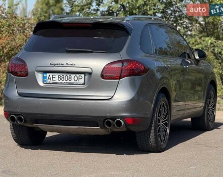 Сірий Порше Cayenne, об'ємом двигуна 4.81 л та пробігом 225 тис. км за 14200 $, фото 13 на Automoto.ua