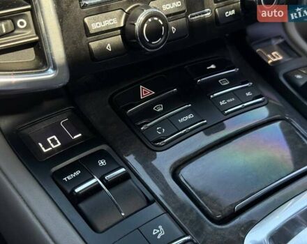 Сірий Порше Cayenne, об'ємом двигуна 4.81 л та пробігом 225 тис. км за 14200 $, фото 42 на Automoto.ua