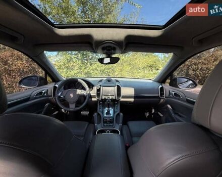 Сірий Порше Cayenne, об'ємом двигуна 4.81 л та пробігом 225 тис. км за 14200 $, фото 31 на Automoto.ua