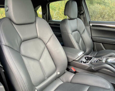 Сірий Порше Cayenne, об'ємом двигуна 4.8 л та пробігом 170 тис. км за 17000 $, фото 28 на Automoto.ua