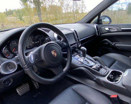 Сірий Порше Cayenne, об'ємом двигуна 4.8 л та пробігом 170 тис. км за 17000 $, фото 30 на Automoto.ua