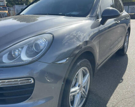 Сірий Порше Cayenne, об'ємом двигуна 4.81 л та пробігом 142 тис. км за 14500 $, фото 1 на Automoto.ua