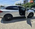 Серый Порше Каен, объемом двигателя 4.8 л и пробегом 165 тыс. км за 18500 $, фото 4 на Automoto.ua