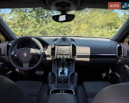 Сірий Порше Cayenne, об'ємом двигуна 4.81 л та пробігом 225 тис. км за 14200 $, фото 32 на Automoto.ua