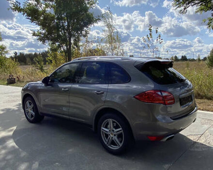 Сірий Порше Cayenne, об'ємом двигуна 4.8 л та пробігом 170 тис. км за 17000 $, фото 5 на Automoto.ua