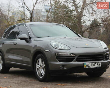 Сірий Порше Cayenne, об'ємом двигуна 4.81 л та пробігом 84 тис. км за 24999 $, фото 8 на Automoto.ua
