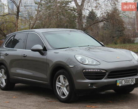 Сірий Порше Cayenne, об'ємом двигуна 4.81 л та пробігом 84 тис. км за 24999 $, фото 9 на Automoto.ua
