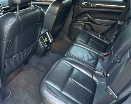 Сірий Порше Cayenne, об'ємом двигуна 4.8 л та пробігом 81 тис. км за 22000 $, фото 7 на Automoto.ua