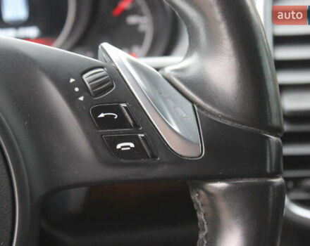 Сірий Порше Cayenne, об'ємом двигуна 4.81 л та пробігом 84 тис. км за 24999 $, фото 41 на Automoto.ua