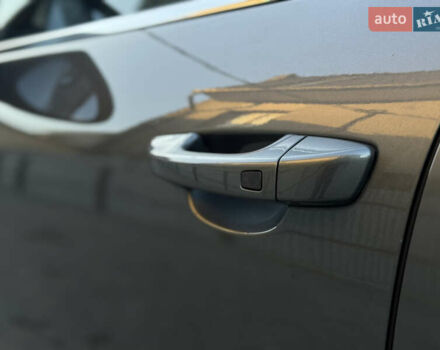 Серый Порше Каен, объемом двигателя 3 л и пробегом 220 тыс. км за 25999 $, фото 3 на Automoto.ua