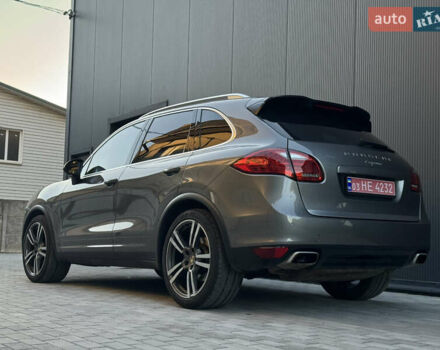 Серый Порше Каен, объемом двигателя 3 л и пробегом 220 тыс. км за 23999 $, фото 8 на Automoto.ua