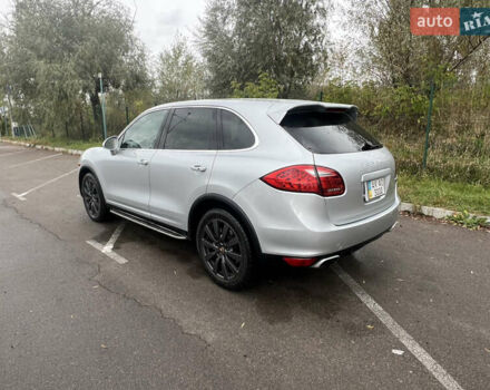 Серый Порше Каен, объемом двигателя 4.8 л и пробегом 108 тыс. км за 17500 $, фото 6 на Automoto.ua