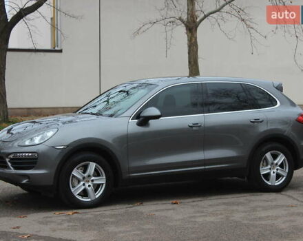 Сірий Порше Cayenne, об'ємом двигуна 4.81 л та пробігом 84 тис. км за 24999 $, фото 3 на Automoto.ua