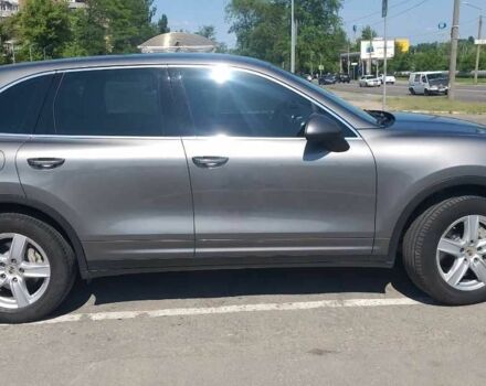 Сірий Порше Cayenne, об'ємом двигуна 4.8 л та пробігом 81 тис. км за 22000 $, фото 2 на Automoto.ua