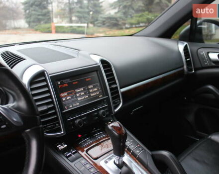 Сірий Порше Cayenne, об'ємом двигуна 4.81 л та пробігом 84 тис. км за 24999 $, фото 47 на Automoto.ua