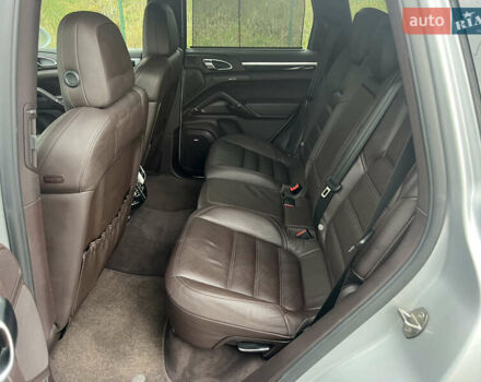 Серый Порше Каен, объемом двигателя 4.8 л и пробегом 108 тыс. км за 17500 $, фото 9 на Automoto.ua