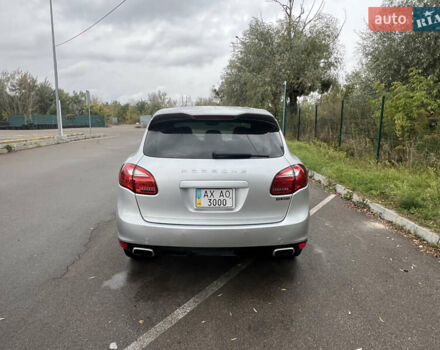 Серый Порше Каен, объемом двигателя 4.8 л и пробегом 108 тыс. км за 17500 $, фото 5 на Automoto.ua