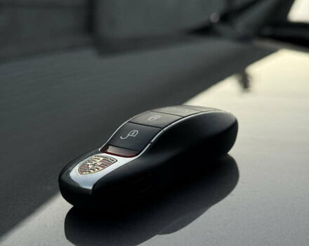 Серый Порше Каен, объемом двигателя 3 л и пробегом 220 тыс. км за 25999 $, фото 19 на Automoto.ua