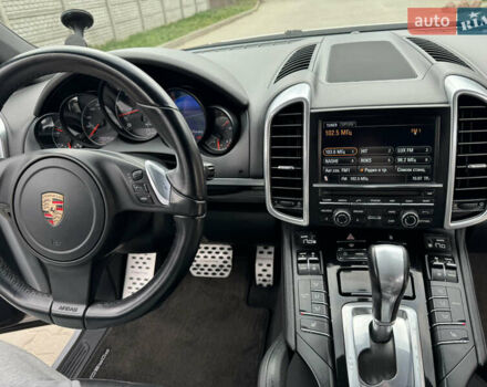 Сірий Порше Cayenne, об'ємом двигуна 2.97 л та пробігом 238 тис. км за 22900 $, фото 23 на Automoto.ua