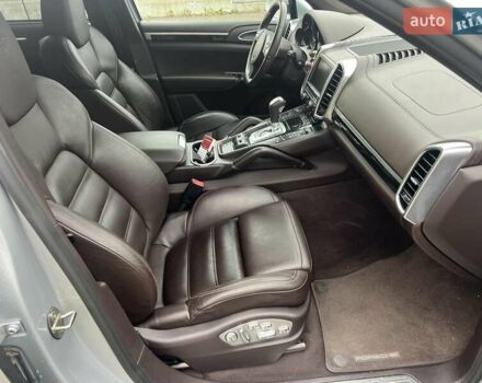 Серый Порше Каен, объемом двигателя 0 л и пробегом 107 тыс. км за 22800 $, фото 15 на Automoto.ua