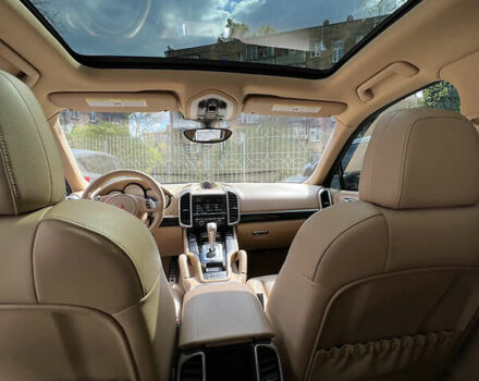 Серый Порше Каен, объемом двигателя 3 л и пробегом 220 тыс. км за 24000 $, фото 9 на Automoto.ua