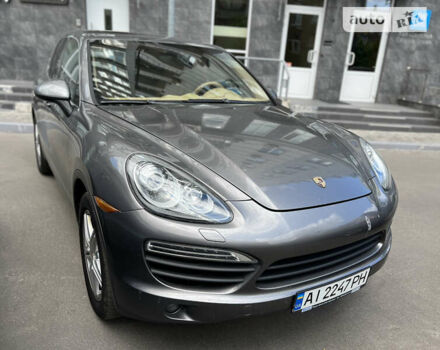 Серый Порше Каен, объемом двигателя 3 л и пробегом 220 тыс. км за 24000 $, фото 2 на Automoto.ua