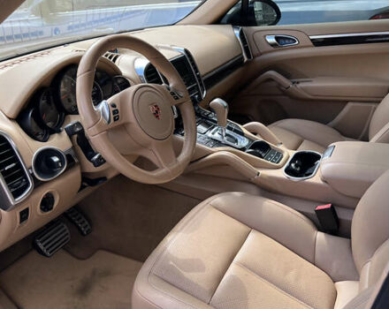 Серый Порше Каен, объемом двигателя 3 л и пробегом 220 тыс. км за 24000 $, фото 17 на Automoto.ua