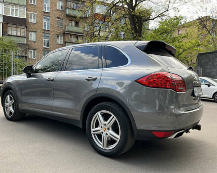 Серый Порше Каен, объемом двигателя 3 л и пробегом 220 тыс. км за 24000 $, фото 7 на Automoto.ua