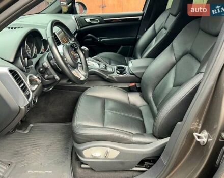 Серый Порше Каен, объемом двигателя 3.6 л и пробегом 196 тыс. км за 18999 $, фото 19 на Automoto.ua