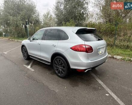 Серый Порше Каен, объемом двигателя 0 л и пробегом 107 тыс. км за 22800 $, фото 5 на Automoto.ua