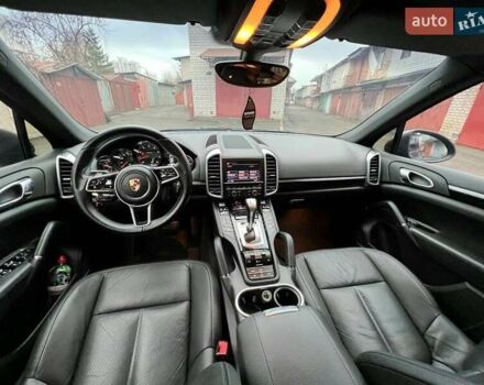 Серый Порше Каен, объемом двигателя 3.6 л и пробегом 196 тыс. км за 18999 $, фото 24 на Automoto.ua
