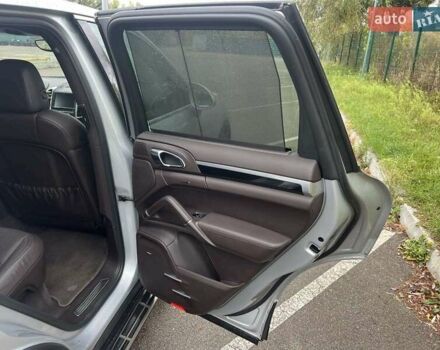 Серый Порше Каен, объемом двигателя 0 л и пробегом 107 тыс. км за 22800 $, фото 14 на Automoto.ua