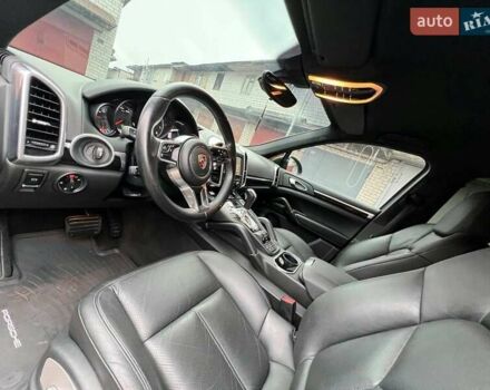 Серый Порше Каен, объемом двигателя 3.6 л и пробегом 196 тыс. км за 18999 $, фото 22 на Automoto.ua