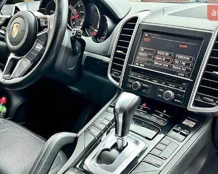 Серый Порше Каен, объемом двигателя 3.6 л и пробегом 196 тыс. км за 18999 $, фото 21 на Automoto.ua