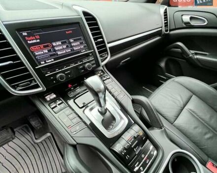 Серый Порше Каен, объемом двигателя 3.6 л и пробегом 196 тыс. км за 18999 $, фото 18 на Automoto.ua