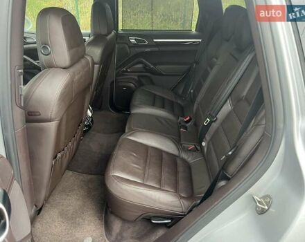 Серый Порше Каен, объемом двигателя 0 л и пробегом 107 тыс. км за 22800 $, фото 9 на Automoto.ua