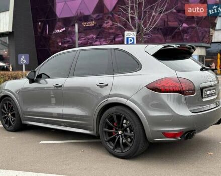 Серый Порше Каен, объемом двигателя 4.81 л и пробегом 235 тыс. км за 16990 $, фото 4 на Automoto.ua