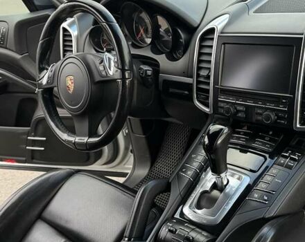 Сірий Порше Cayenne, об'ємом двигуна 2.97 л та пробігом 182 тис. км за 26000 $, фото 16 на Automoto.ua