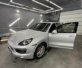 Серый Порше Каен, объемом двигателя 3.6 л и пробегом 200 тыс. км за 26000 $, фото 4 на Automoto.ua