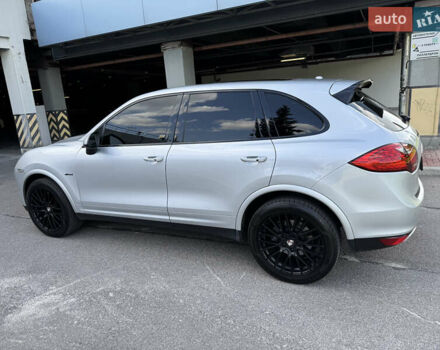 Сірий Порше Cayenne, об'ємом двигуна 3 л та пробігом 180 тис. км за 25490 $, фото 12 на Automoto.ua