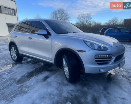 Серый Порше Каен, объемом двигателя 2.97 л и пробегом 223 тыс. км за 23800 $, фото 7 на Automoto.ua