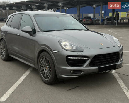 Серый Порше Каен, объемом двигателя 4.81 л и пробегом 84 тыс. км за 29999 $, фото 2 на Automoto.ua