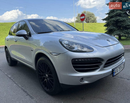 Сірий Порше Cayenne, об'ємом двигуна 3 л та пробігом 180 тис. км за 25490 $, фото 5 на Automoto.ua